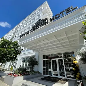 **** Otel White Crown Arnavutluk