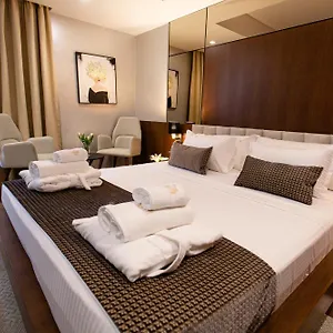 **** Otel Sokrati Arnavutluk