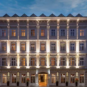 Lejlighedshotel The Levante Rathaus